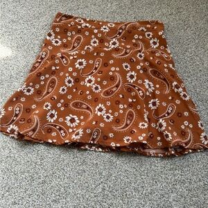 Brown and White Mini Skater Skirt for Casual Wear